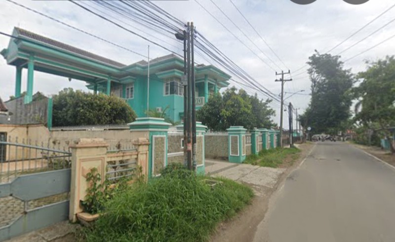 Rumah mewah dua lantai dijalan Sultan Haji Sepan Jaya Kedaton Bandarlampung