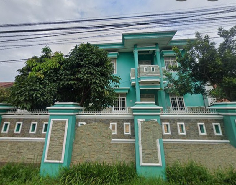 Rumah mewah dua lantai dijalan Sultan Haji Sepan Jaya Kedaton Bandarlampung