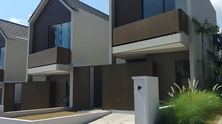 Villa 2 Lantai di Damara Village Jimbaran Hijau 