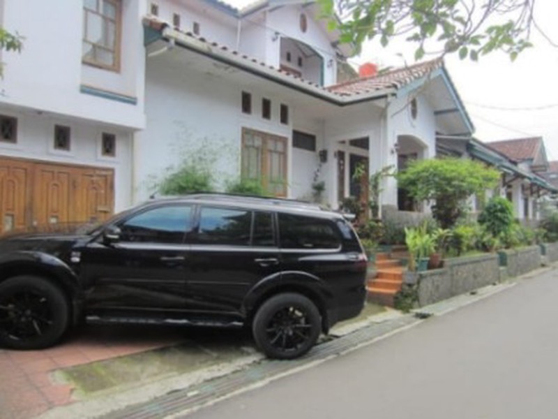 Rumah Hitung Tanah Area Cipete