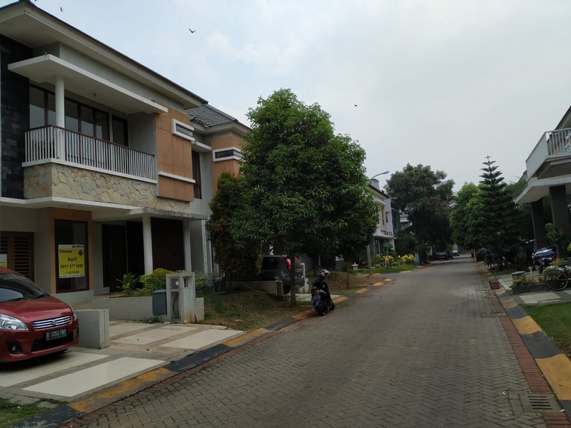 Disewakan Rumah  Bagus Siap Huni Di Cluster Discovery Fiore Bintaro Jaya