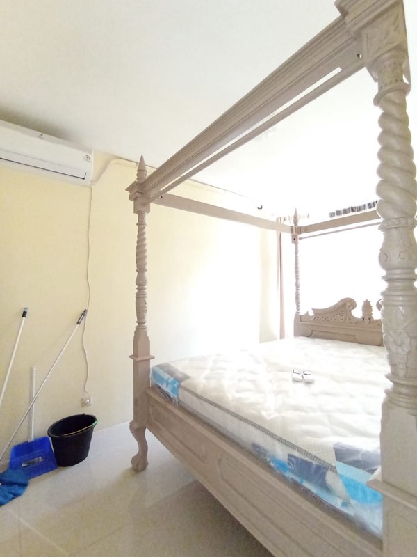 Disewakan townhouse cantik dan Full furnish di Taman Paris 1 - Lippo Karawaci