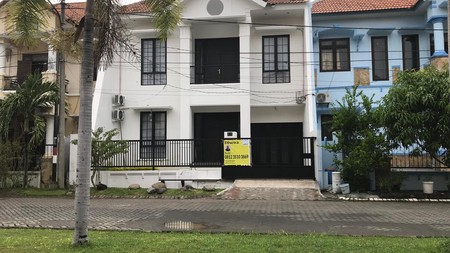Disewakan Rumah Bagus 2 Lantai di Graha Sampurna Wiyung, Surabaya Barat