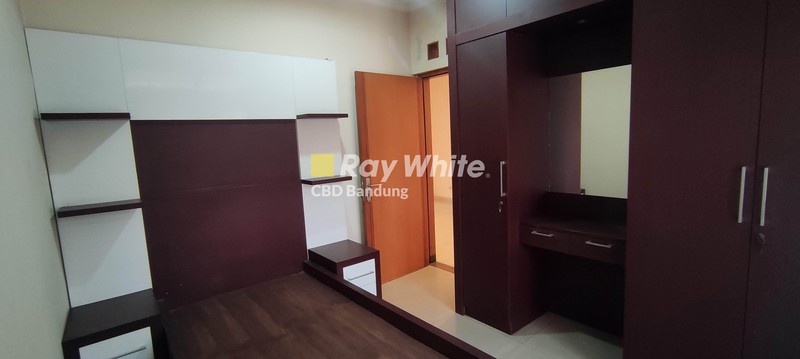 Rumah Semi Furnished di Fajar Raya Estate - Cihanjuang, Cimahi 