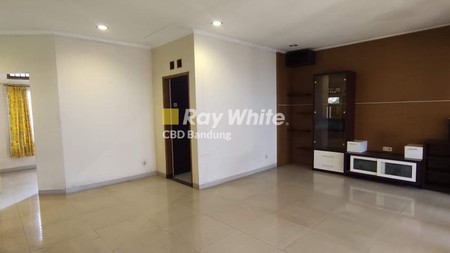 Rumah Semi Furnished di Fajar Raya Estate - Cihanjuang, Cimahi 