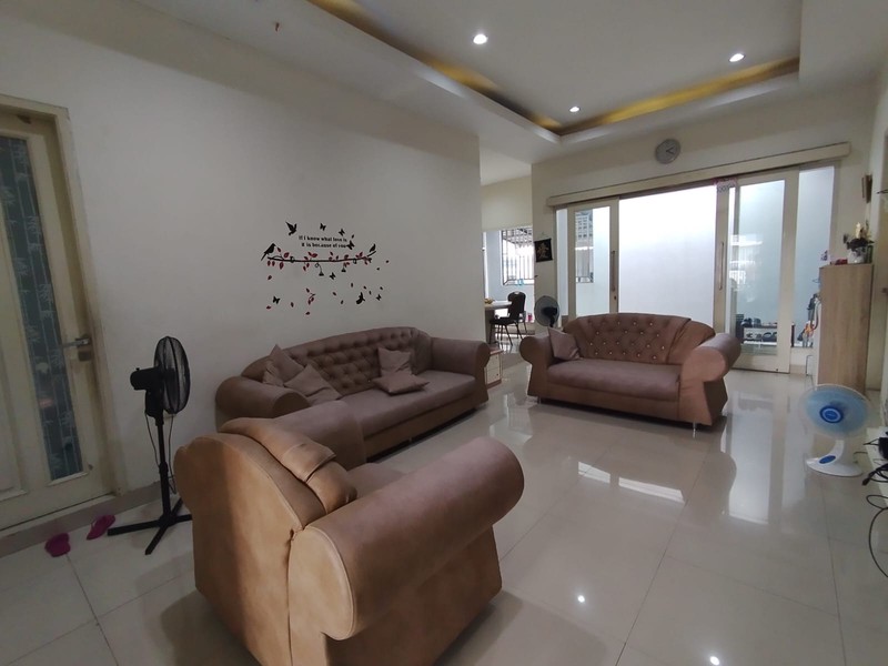 Dijual Rumah Mewah Luas 1158 Meter Persegi Cocok untuk Hunian, Kantor, atau Gudang, Trihanggo, Gamping, Sleman