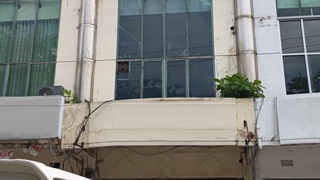 Disewakan Ruko di Jl Taman Kusuma Bangsa Surabaya