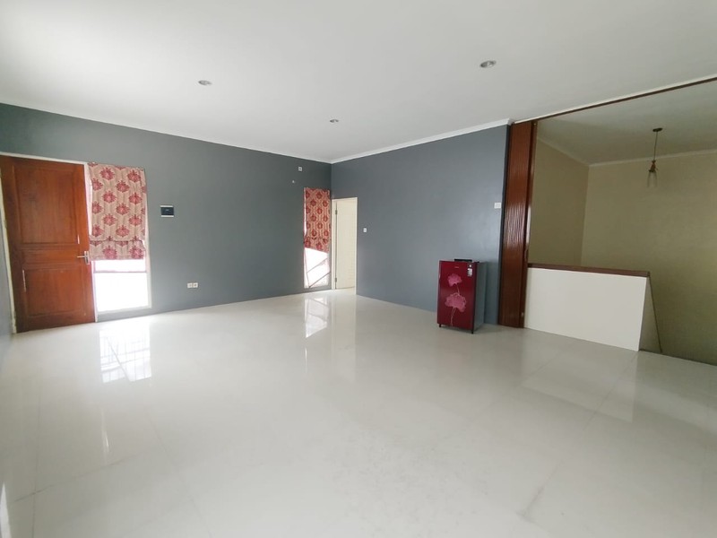 Disewakan Rumah Tinggal 2 Lantai Siap Huni Strategis di Laweyan, Karangasem, Laweyan, Surakarta