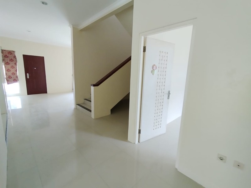 Disewakan Rumah Tinggal 2 Lantai Siap Huni Strategis di Laweyan, Karangasem, Laweyan, Surakarta