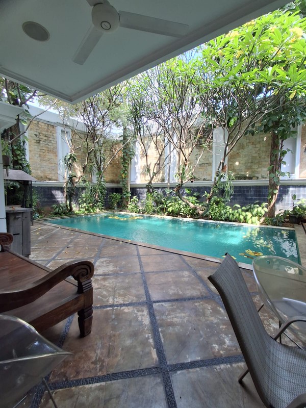 Dijual Rumah Mewah Di Jl. Darmawangsa, Kebayoran Baru, Jakarta Selatan