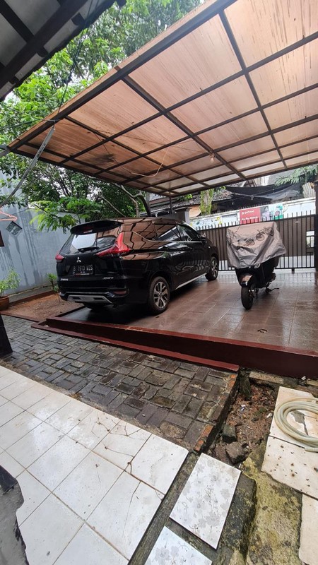 Dijual Rumah Lokasi Strategis Di Jl. Hologen, Ciputat Baru, Tangerang Selatan