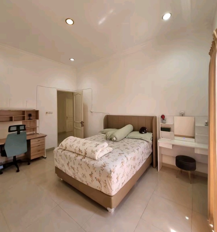 JUAL RUMAH PAKUWON INDAH VBR 