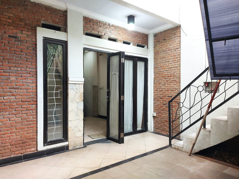 Cirendeu Gelagah Rumah Dalam Cluster Dekat Villa Cinere Mas