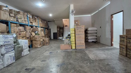 Ruko Gandeng Lokasi Strategis.