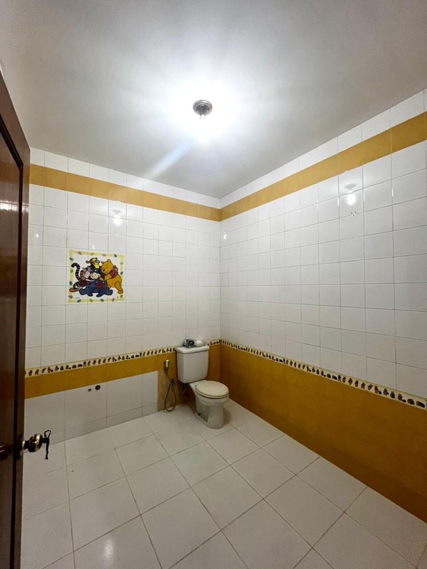 SEWA RUKO 2 LANTAI JL BRATANG GEDE