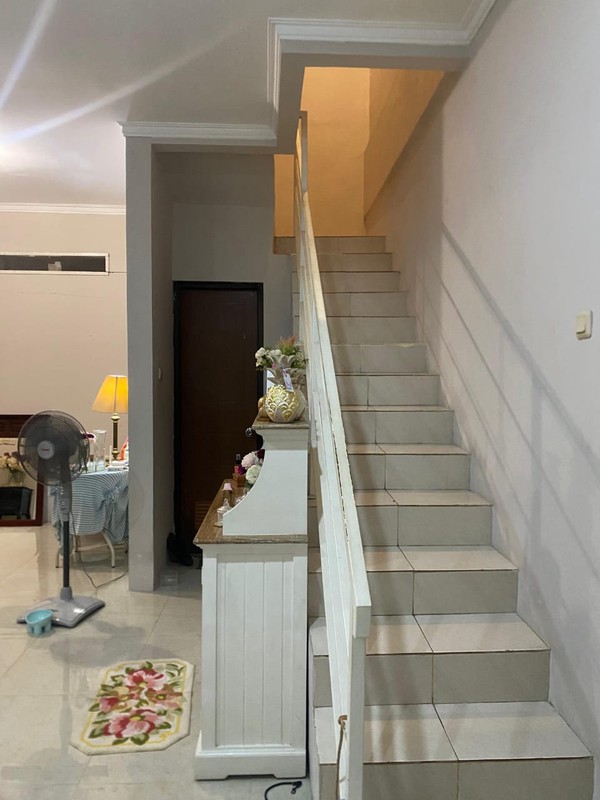 Lebak bulus cirendeu kirai rumah 2lt dalam cluster besar