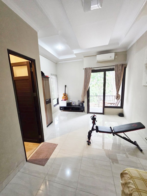 Rumah Hoek dan siap huni di Permata Bintaro