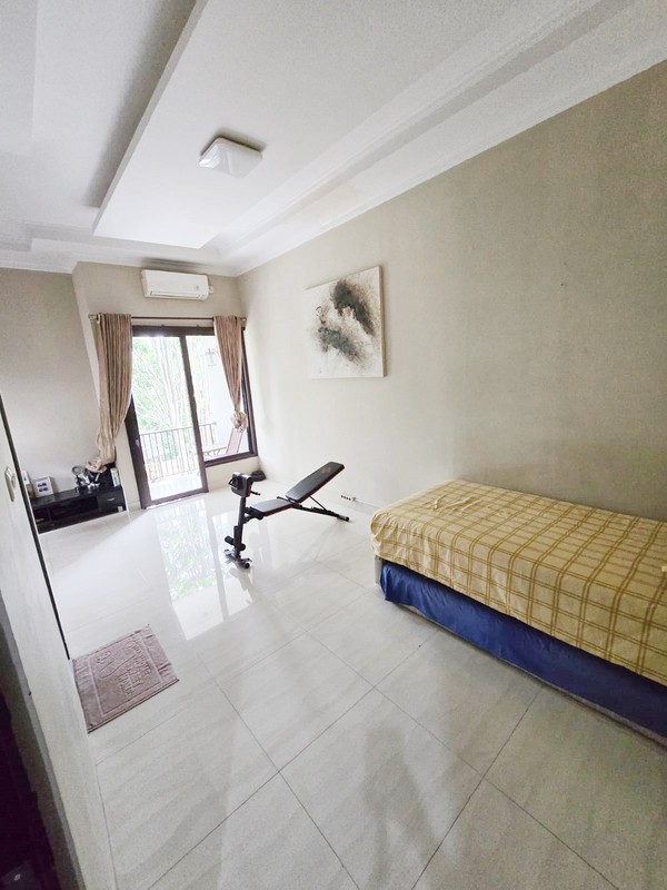 Rumah Hoek dan siap huni di Permata Bintaro