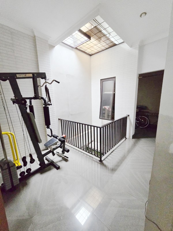 Rumah Hoek dan siap huni di Permata Bintaro