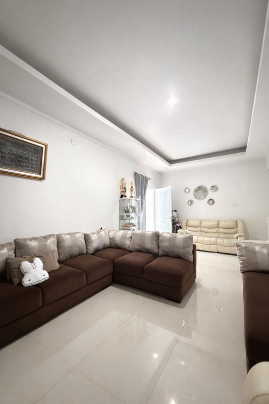 Rumah Murah dan Siap Huni di Cluster Kebayoran Village, Bintaro