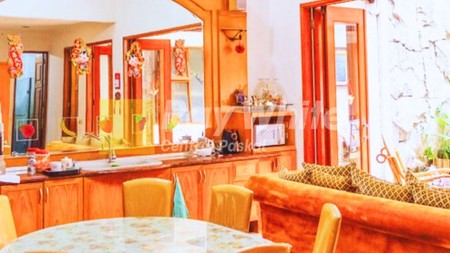 Ruko Strategis di Mainroad Naripan Bandung