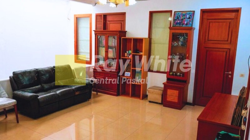 Ruko Strategis di Mainroad Naripan Bandung