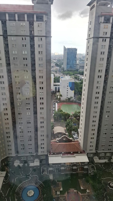 Apartemen 3BR Kondisi Furnish Di Jakarta Barat