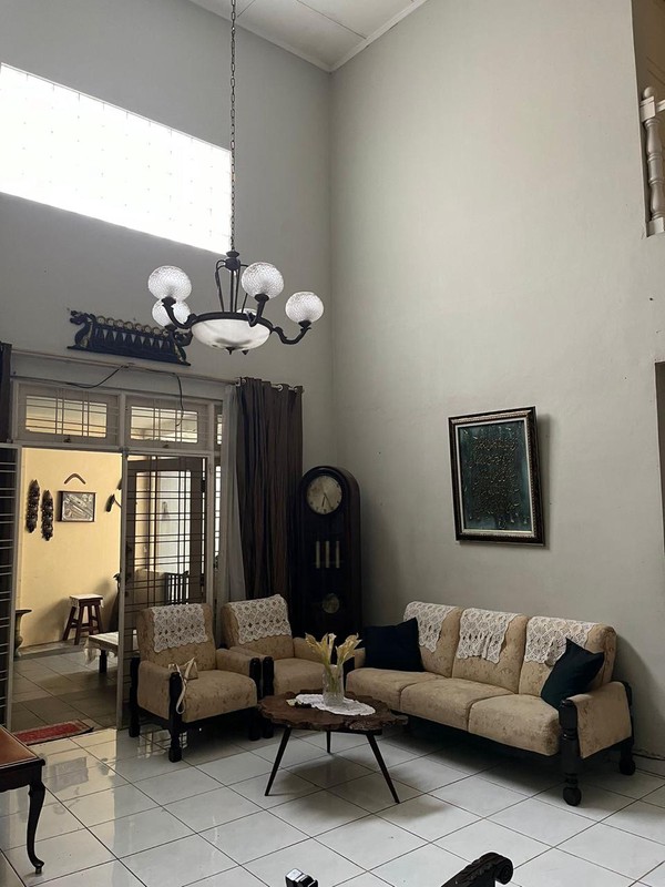 Rumah Bagus Di Villa Bintaro Regency, Jl Sumatera Pondok Aren Tangerang Selatan