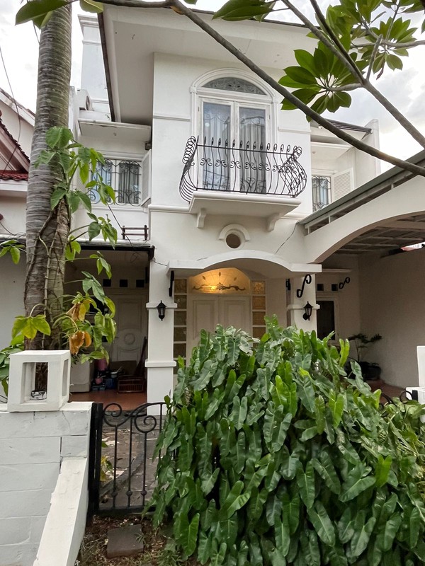 Rumah Bagus Di Villa Bintaro Regency, Jl Sumatera Pondok Aren Tangerang Selatan