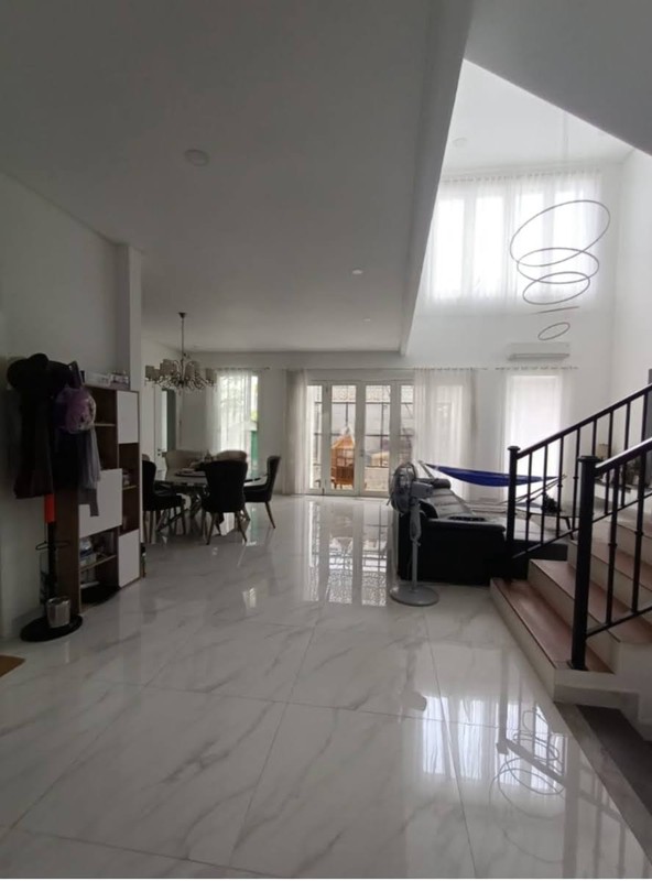 JUAL RUMAH 2 LANTAI KERTAJAYA INDAH REGENCY