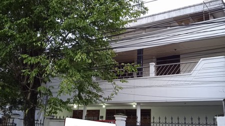 Rumah 3 Lantai Nol Jalan Raya Dukuh Kupang Barat - Cocok Usaha