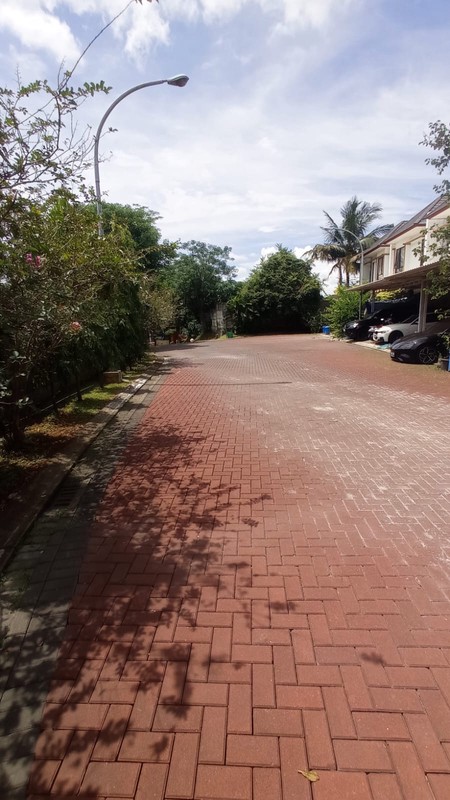 Kavling hoek siap bangun di Kireina Park BSD