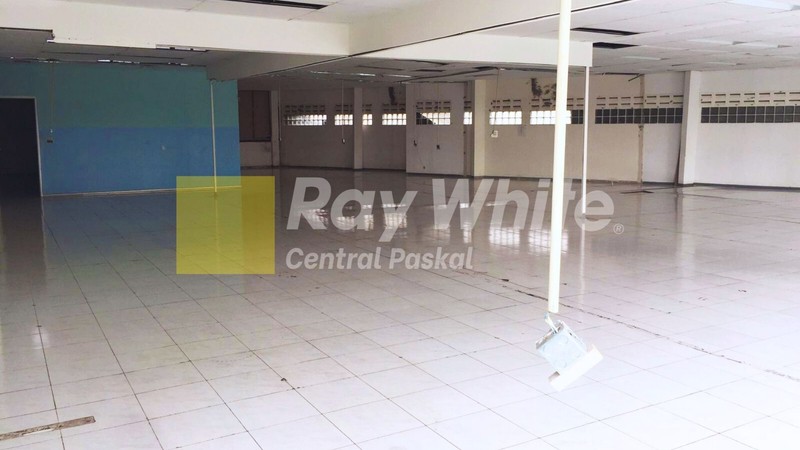 Gedung Untuk Usaha di Tengah Kota Bandung