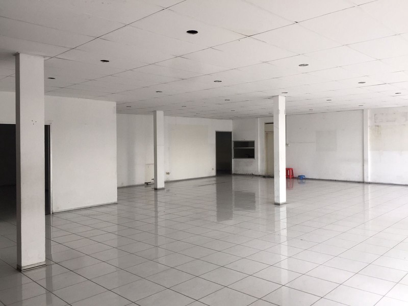 Gedung Untuk Usaha di Tengah Kota Bandung