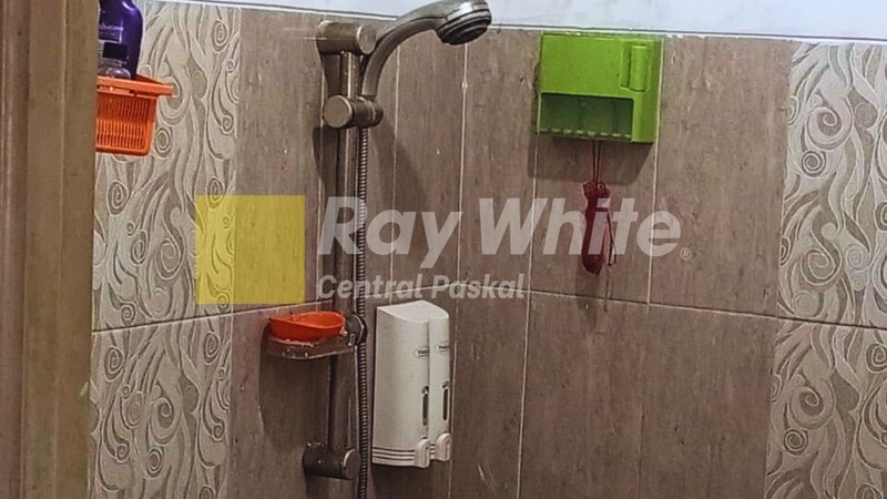 Rumah di Komplek Margahayu Soekarno Hatta Bandung