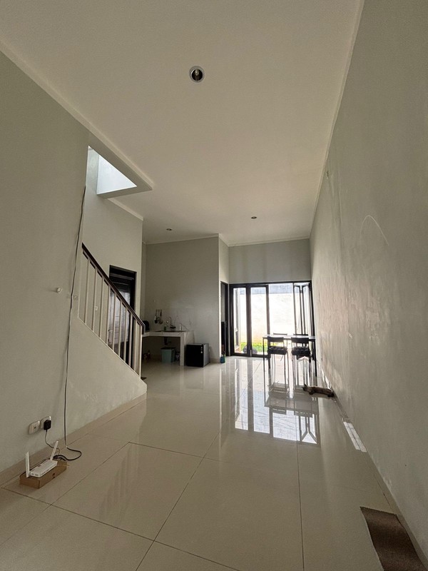 Rumah HOOK di Serua Ciputat SHM dalam Cluster KT 3 KM 3