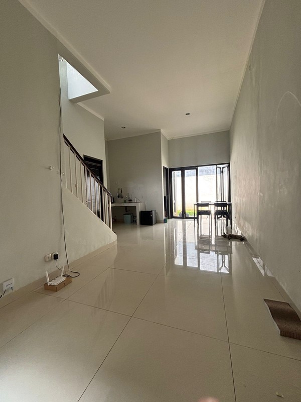 Rumah HOOK di Serua Ciputat SHM dalam Cluster KT 3 KM 3