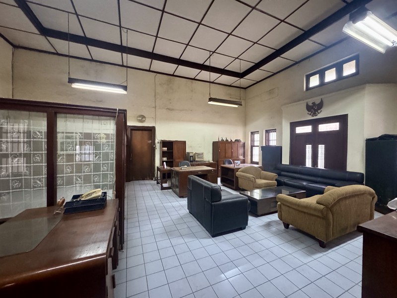 Dijual Gudang Strategis di Jalan Tiang Bendera, Tambora - Jakarta Barat