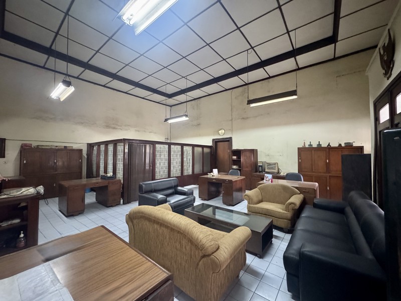 Dijual Gudang Strategis di Jalan Tiang Bendera, Tambora - Jakarta Barat