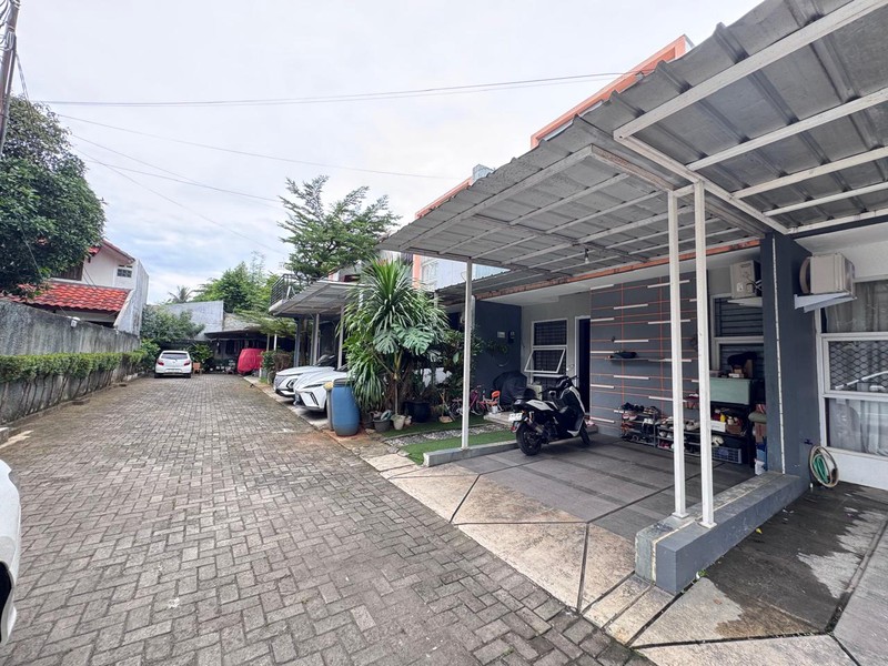 Di jual  cepat rumah 2 lantai di Tunas Residence cinere Depok 