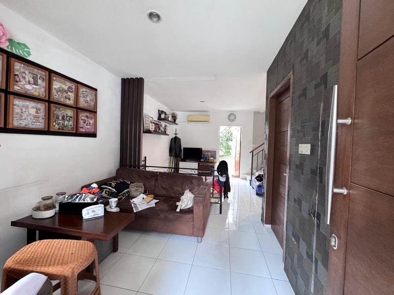 Di jual  cepat rumah 2 lantai di Tunas Residence cinere Depok 