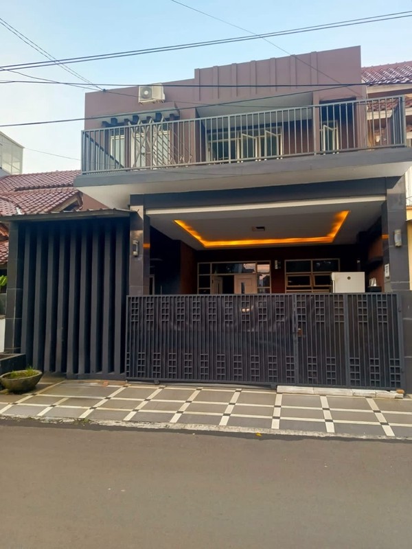 Best Deal. Rumah mewah Regensi Melati Mas, Serpong
