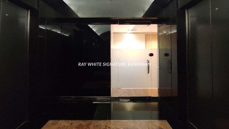 Office Space For Rent Mid Floor Fully Renovated at Menara Sudirman