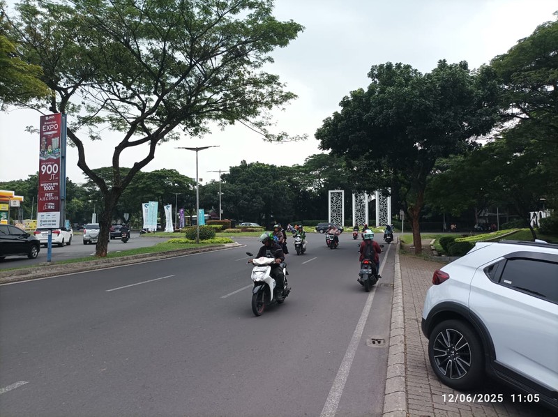 Ruko Siap Pakai dan Lokasi Strategis Pinggir Jalan Raya @Graha Raya