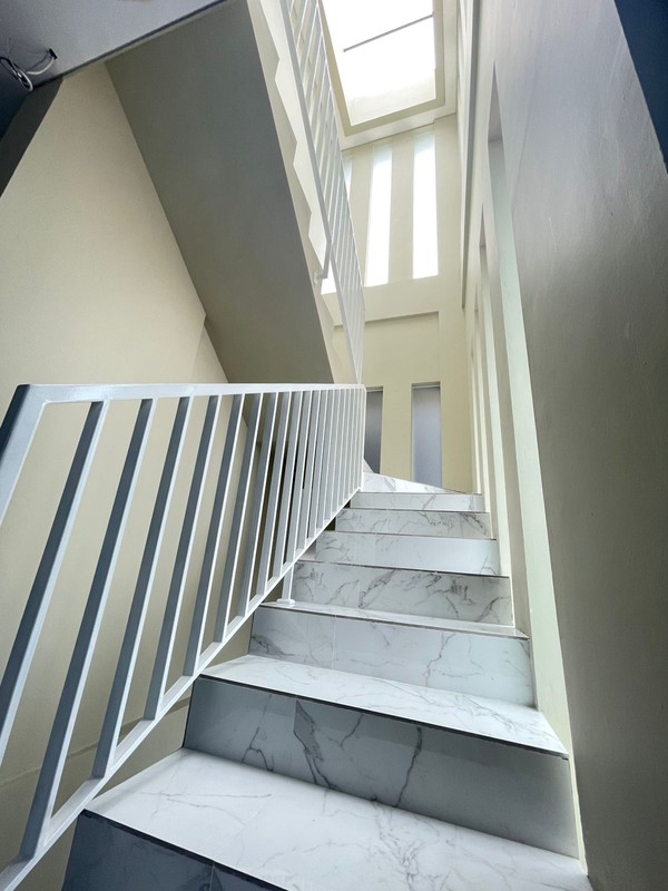 Rumah Baru Modern Minimalis Premium Rooftop City View di Pulomas