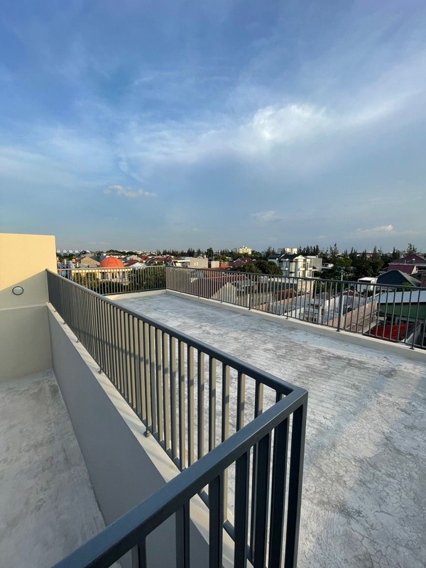 Rumah Baru Modern Minimalis Premium Rooftop City View di Pulomas