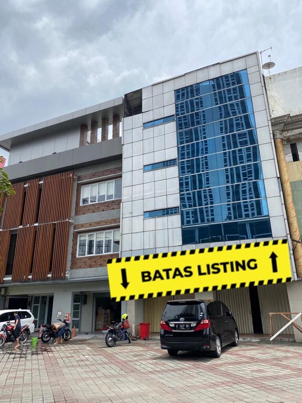 Ruko Gandeng 4 Lantai Cikarang, Parkir Luas, Siap Pakai  