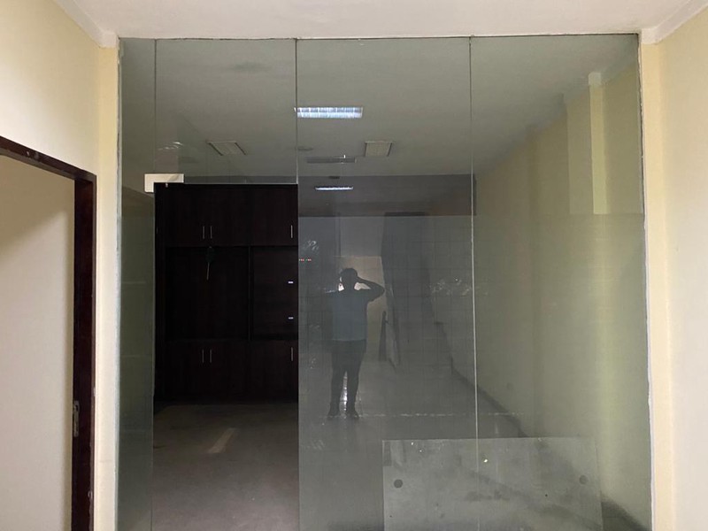 Ruko Gandeng 4 Lantai Cikarang, Parkir Luas, Siap Pakai  