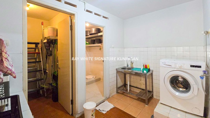 Dijual Rumah Bagus Siap Huni Di Jalan Sibayak Limo Depok 