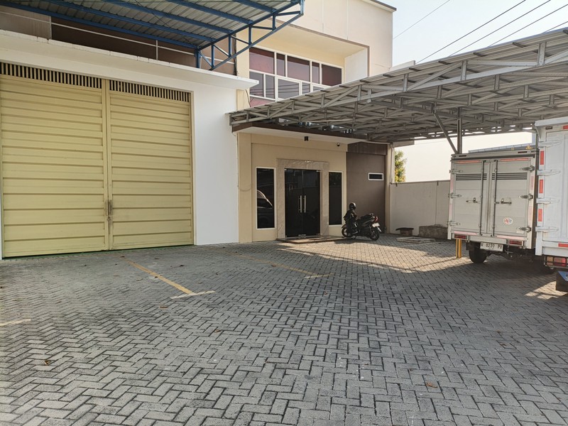 Dijual 630 m2 Gudang Kawasan Industri Sirie Sidoarjo Jatim - Lantai Epoxy - Akses Truk Kontainer